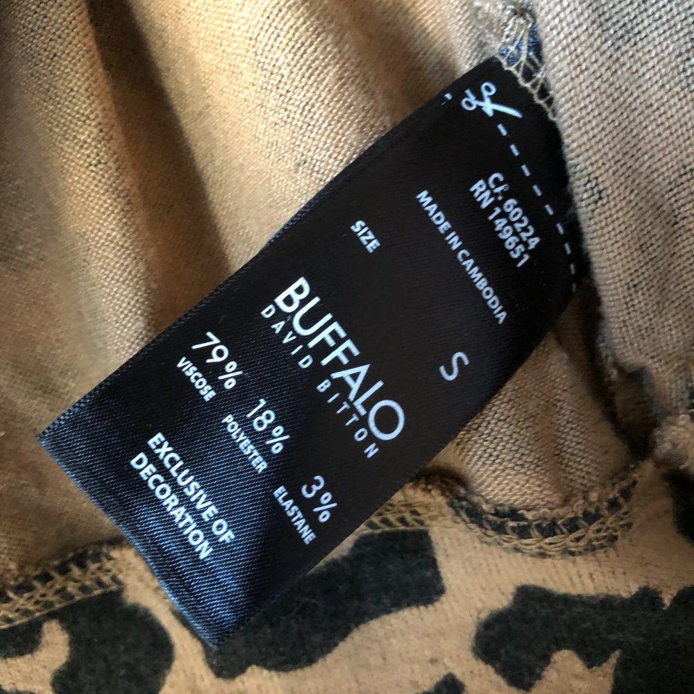BUFFALO DAVID BITTON CHEETAH TOP - Picture 4 of 5